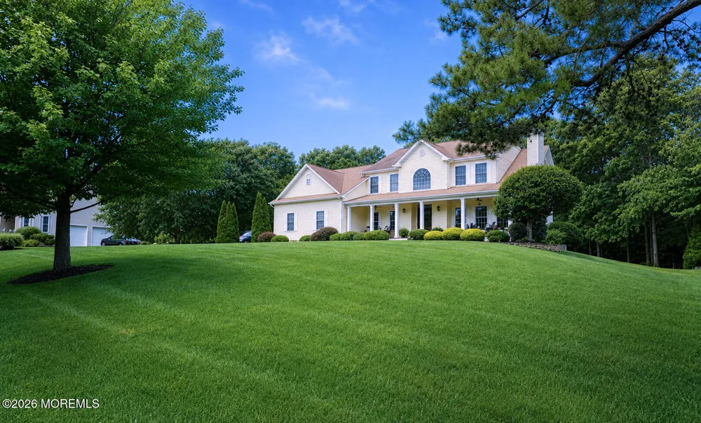 11 Topaz Drive Jackson, NJ 08527