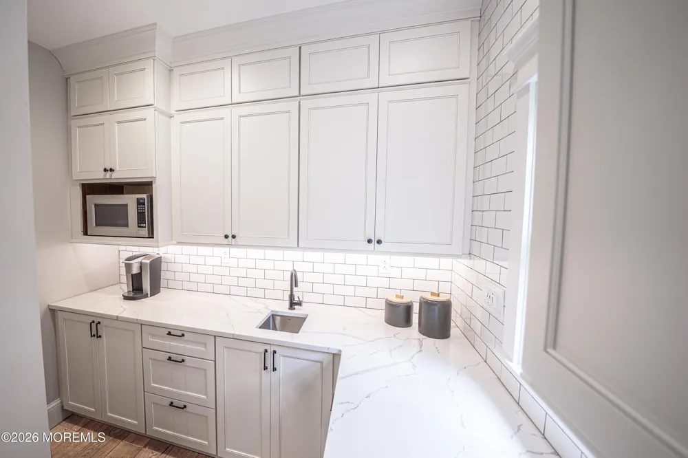 11 Topaz Drive Jackson, NJ 08527