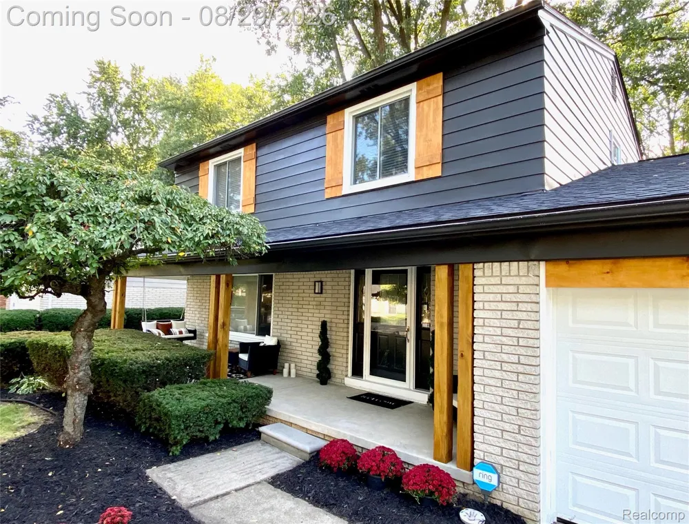 30675 Old Stream Street Southfield City, MI 48076