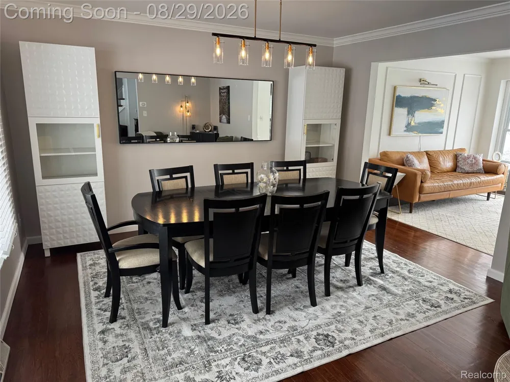 30675 Old Stream Street Southfield City, MI 48076