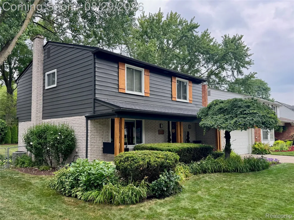 30675 Old Stream Street Southfield City, MI 48076