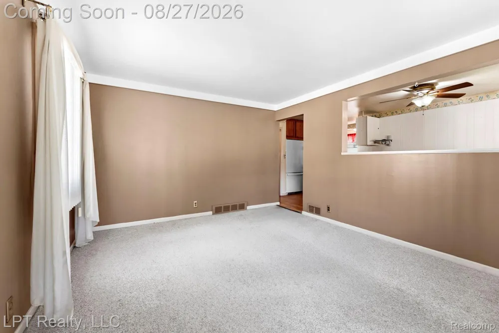 6431 Mayfair Street Taylor City, MI 48180