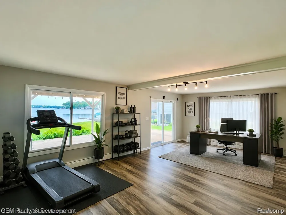 1869 Union Lake Road Commerce Charter Township, MI 48382