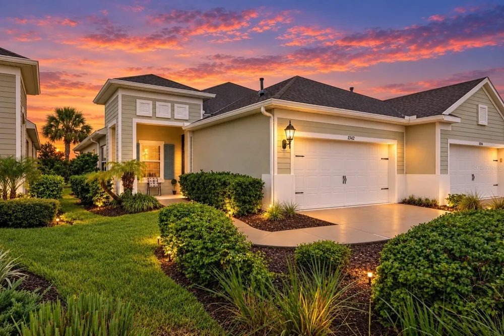 13542 CIRCA CROSSING DRIVE Lithia, FL 33547