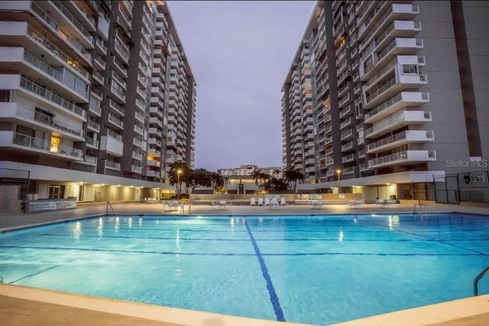 37 ISLA VERDE AVE. #1211 Carolina, PR 00979