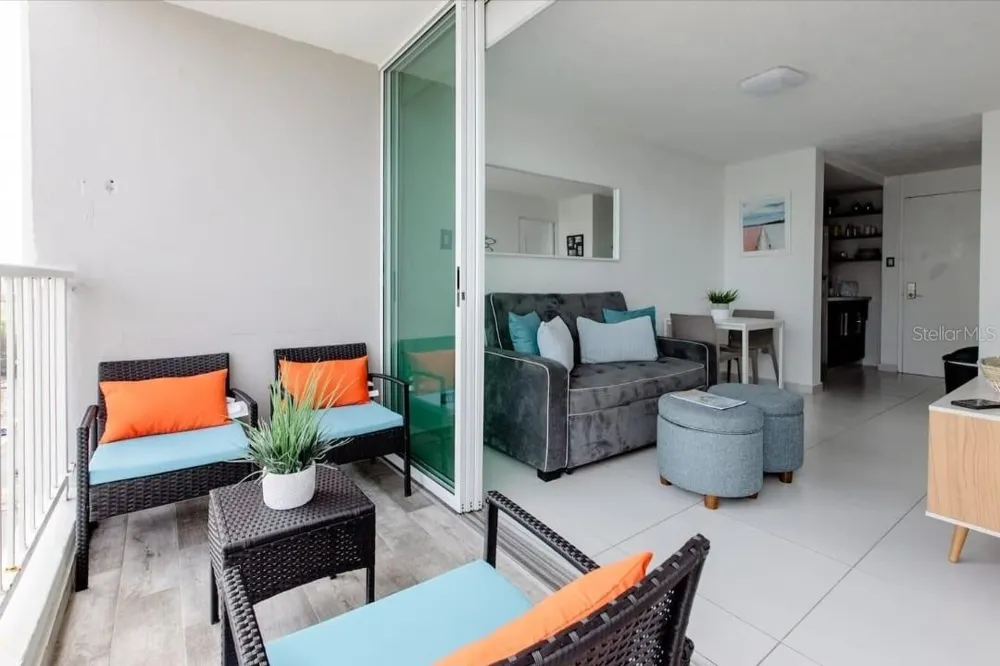37 ISLA VERDE AVE. #1211 Carolina, PR 00979