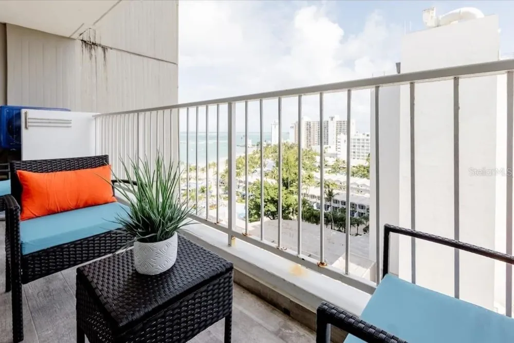 37 ISLA VERDE AVE. #1211 Carolina, PR 00979