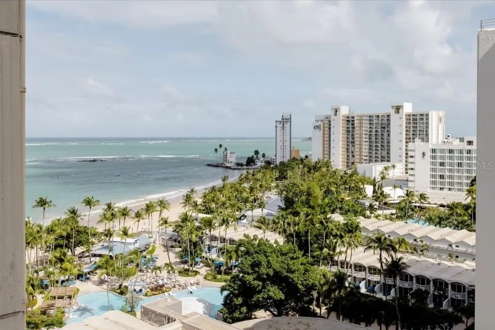 37 ISLA VERDE AVE. #1211 Carolina, PR 00979
