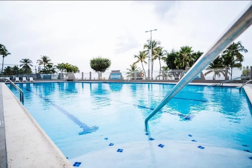 37 ISLA VERDE AVE. #1211 Carolina, PR 00979