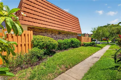 1448 Park Shore Circle #2