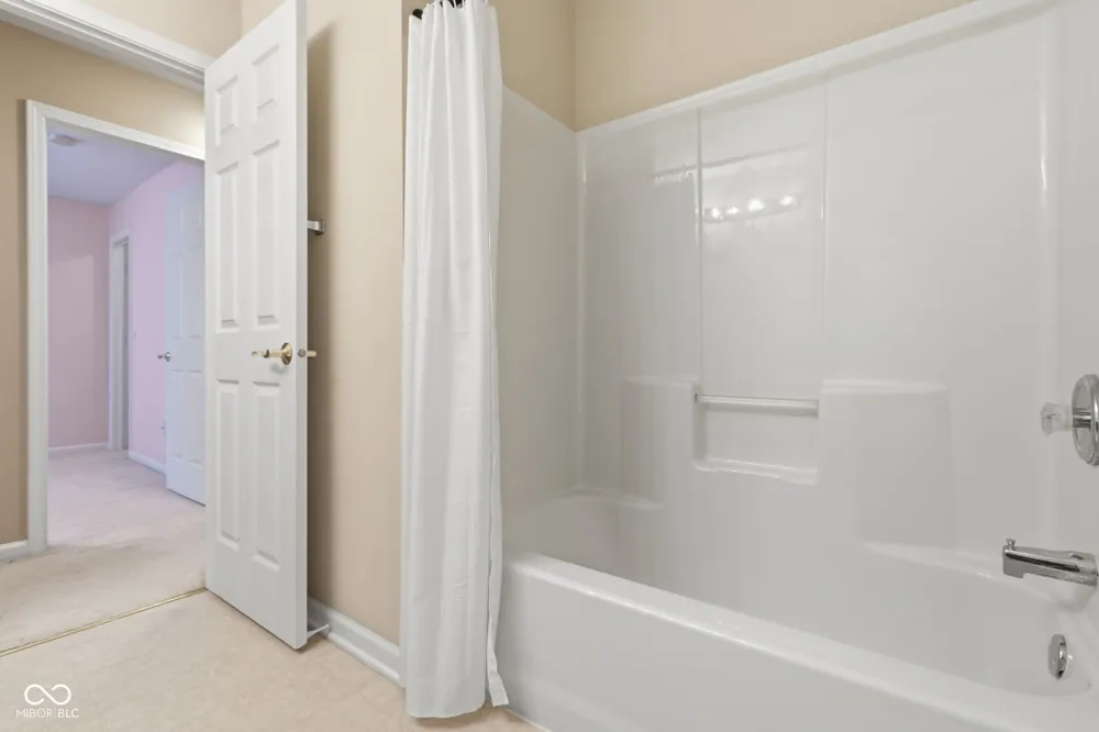 7436 Wythe Drive Noblesville, IN 46062