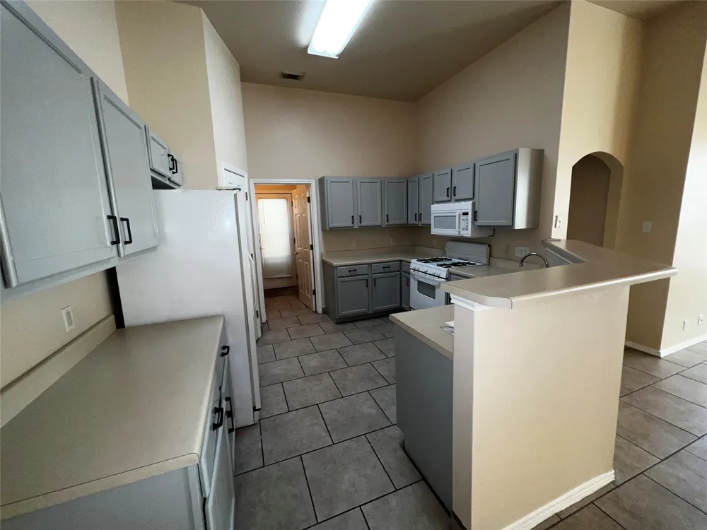 2848 Southampton Way #A Round Rock, TX 78664