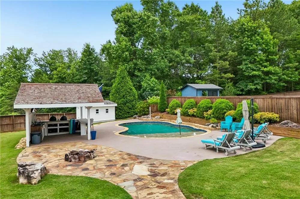 109 Old Avery Drive Canton, GA 30115