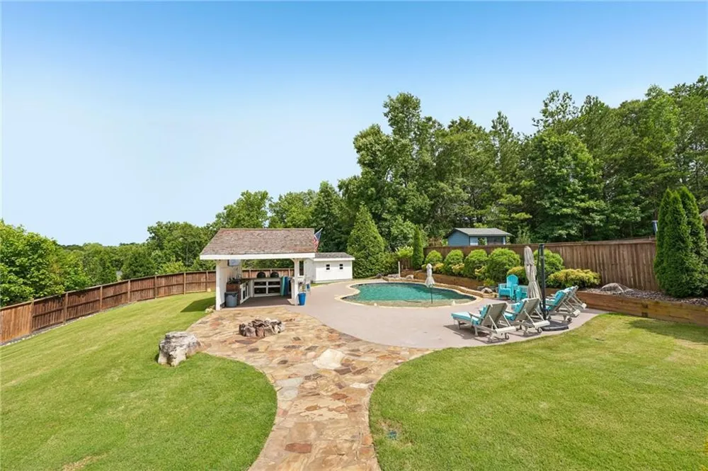 109 Old Avery Drive Canton, GA 30115