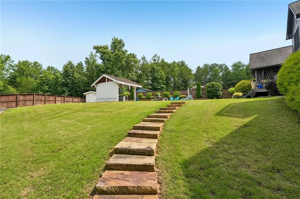 109 Old Avery Drive Canton, GA 30115