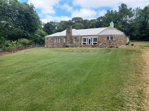 650 Kingston Highway