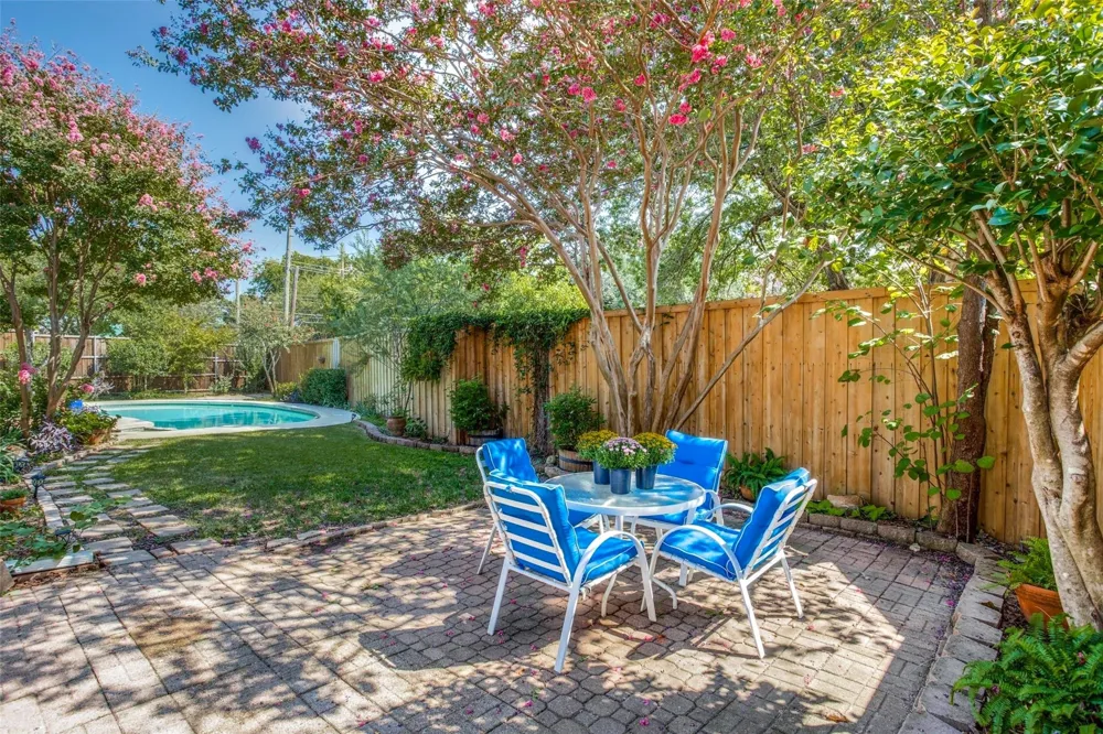 827 Teakwood Place Richardson, TX 75080