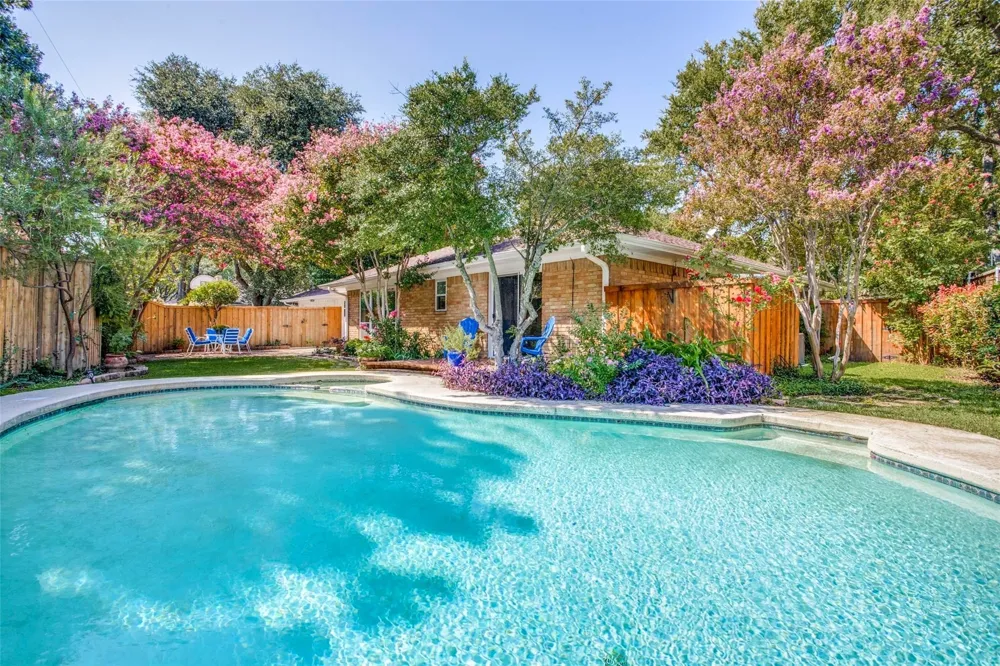 827 Teakwood Place Richardson, TX 75080