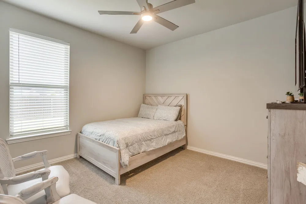 112 Steves Way Waxahachie, TX 75165