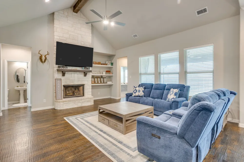 112 Steves Way Waxahachie, TX 75165