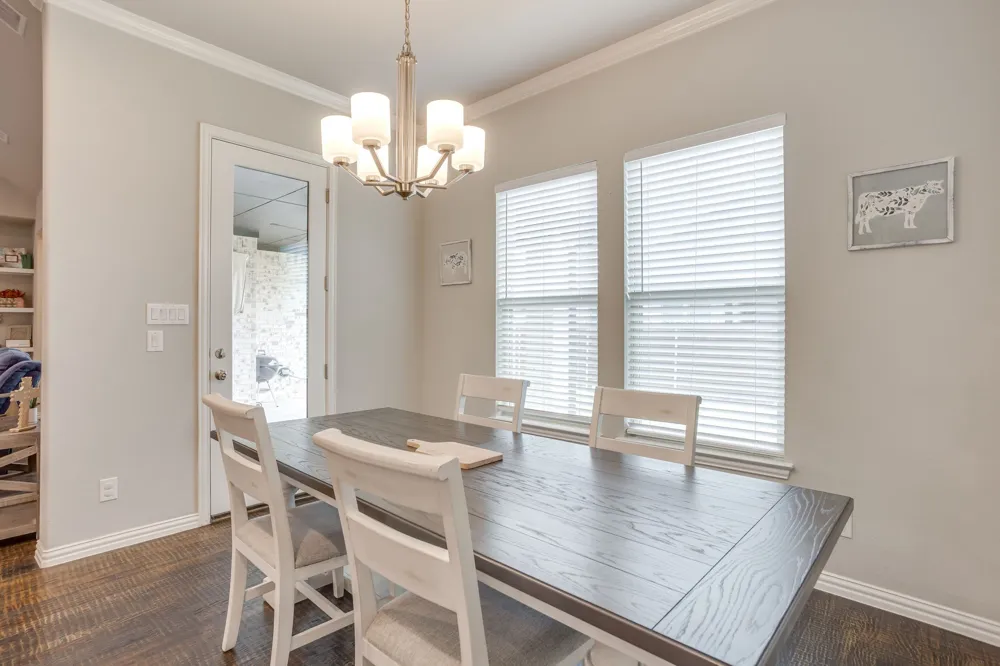 112 Steves Way Waxahachie, TX 75165