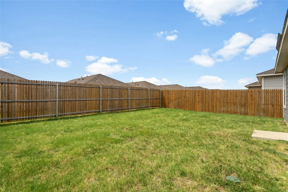 1012 Mountain Laurel Road Princeton, TX 75407