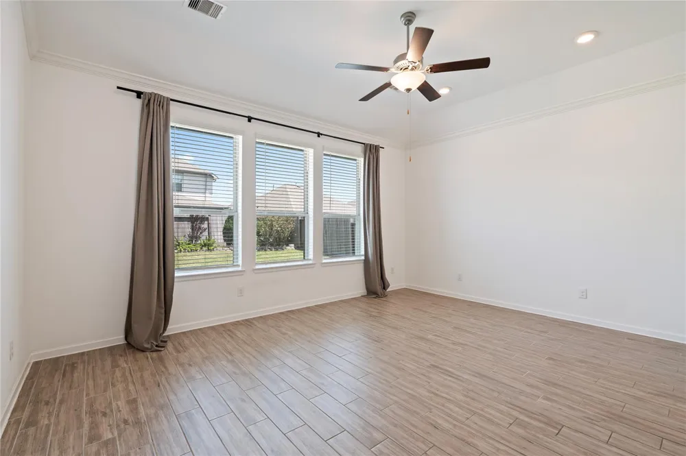 6318 Ontario Drive League City, TX 77573