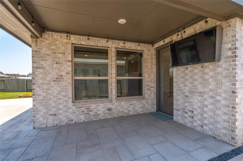 6318 Ontario Drive League City, TX 77573