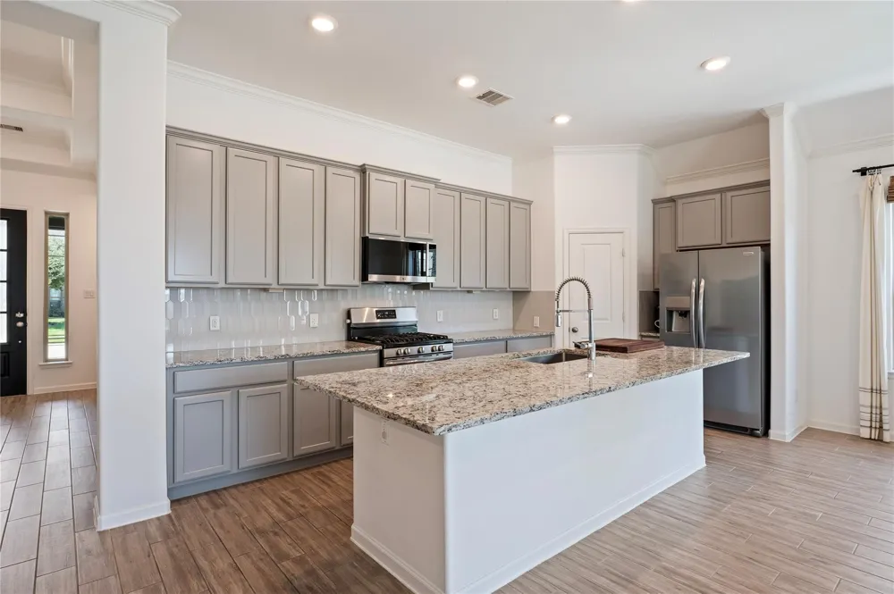 6318 Ontario Drive League City, TX 77573