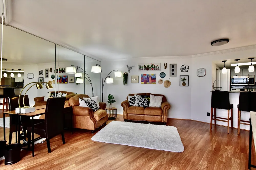 3525 Sage Road #701 Houston, TX 77056