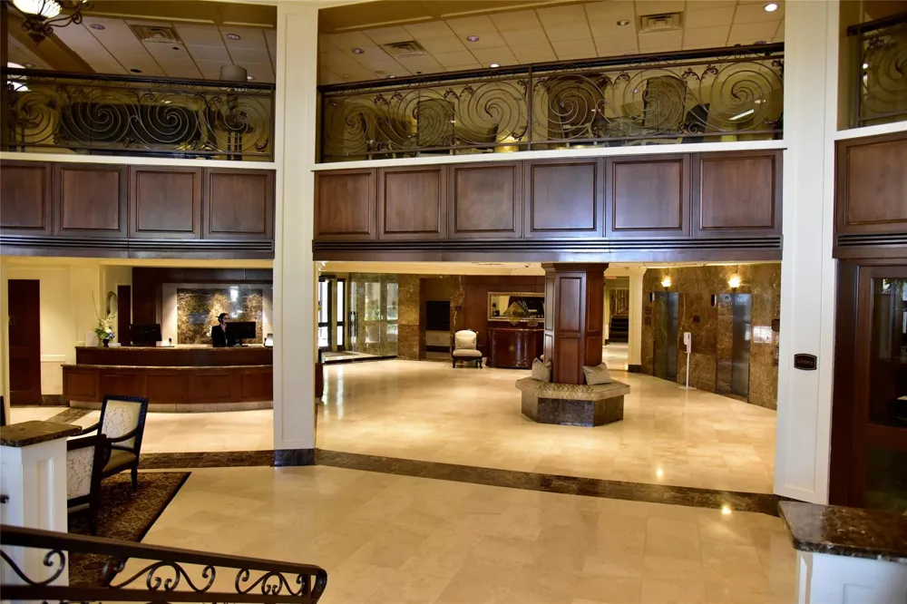 3525 Sage Road #701 Houston, TX 77056