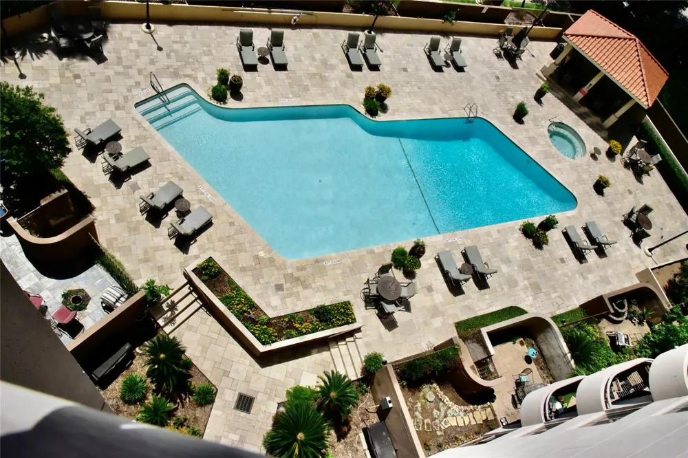 3525 Sage Road #701 Houston, TX 77056