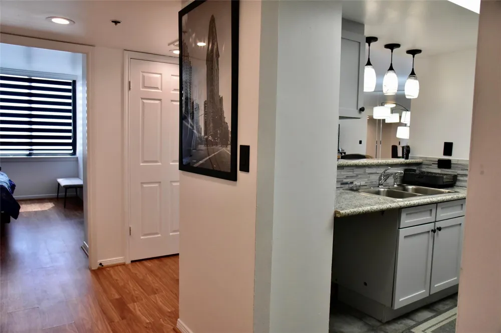 3525 Sage Road #701 Houston, TX 77056