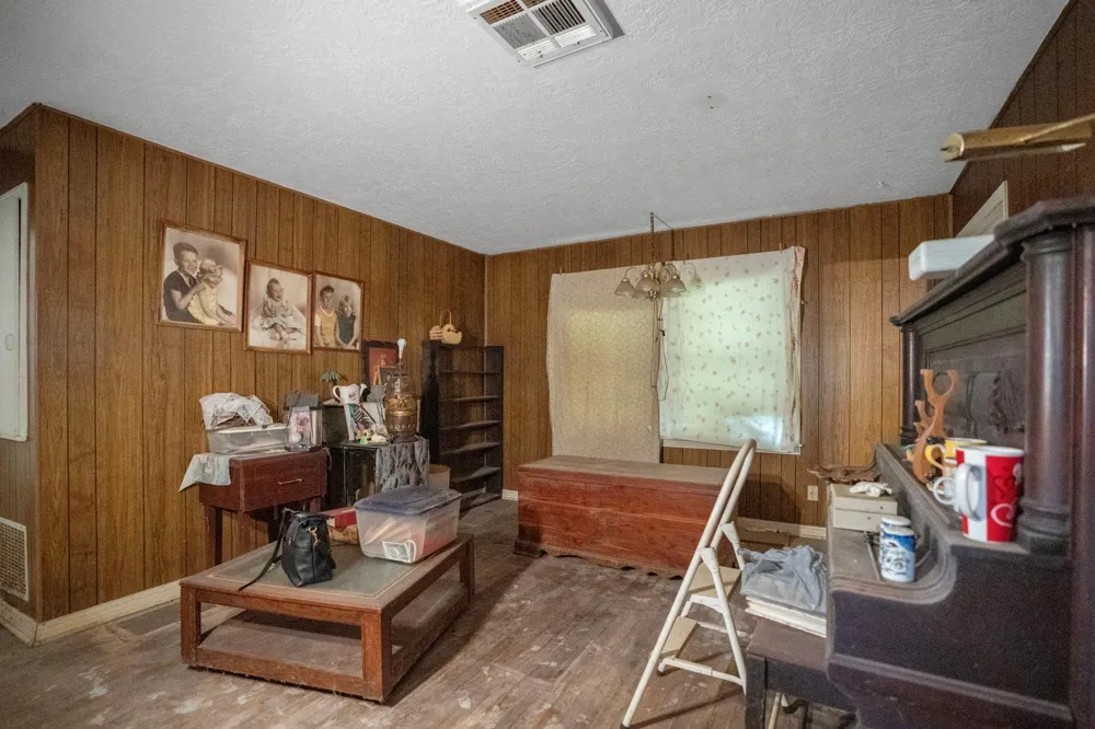 104 Britton Drive Silsbee, TX 77656
