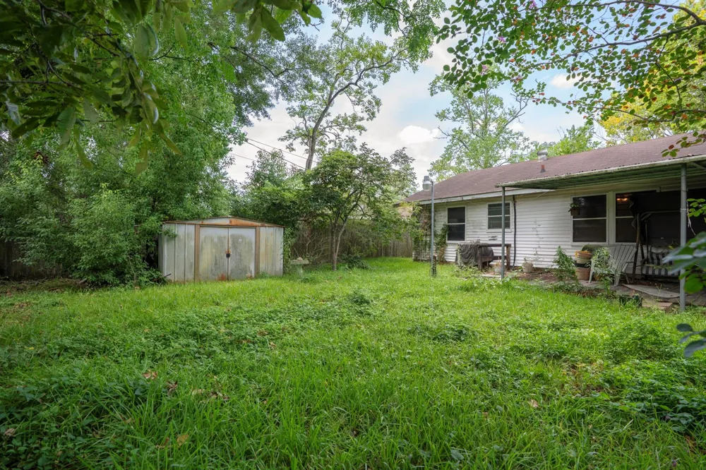 104 Britton Drive Silsbee, TX 77656