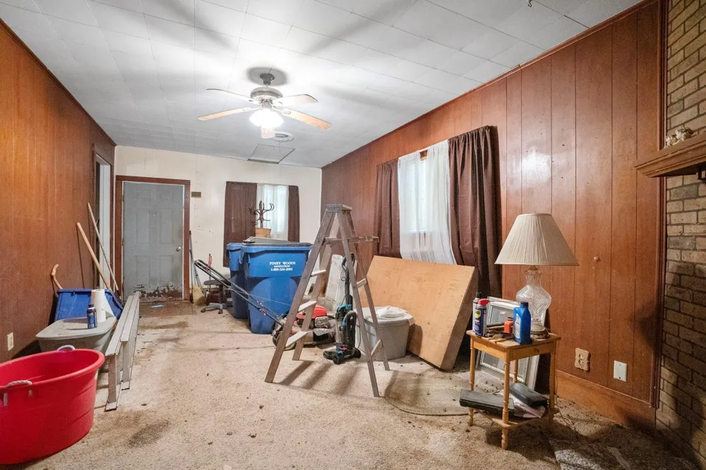 104 Britton Drive Silsbee, TX 77656