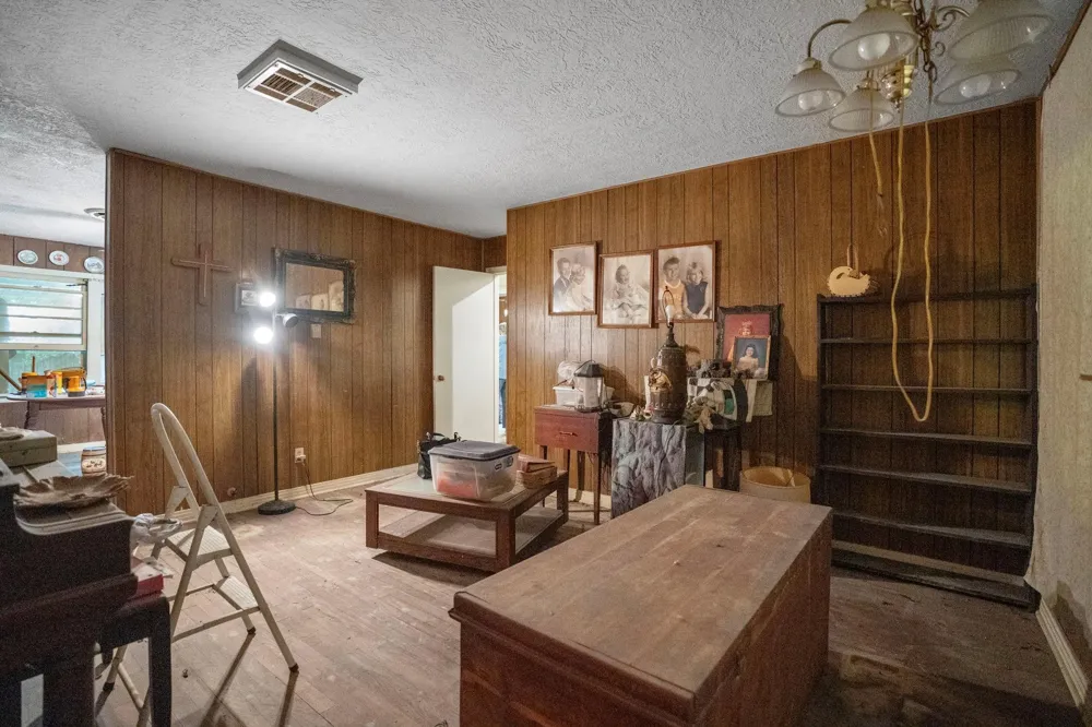 104 Britton Drive Silsbee, TX 77656