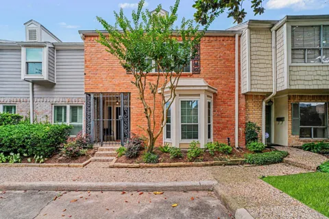 1661 W Sam Houston Parkway S