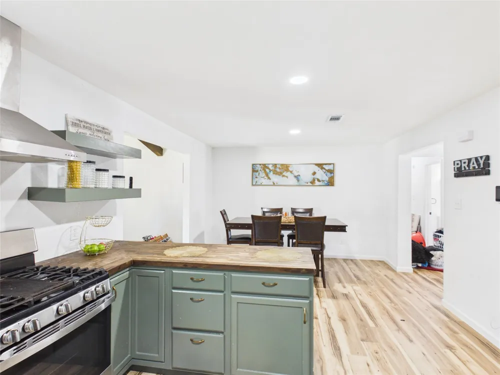 2008 Coronado Place Orange, TX 77630