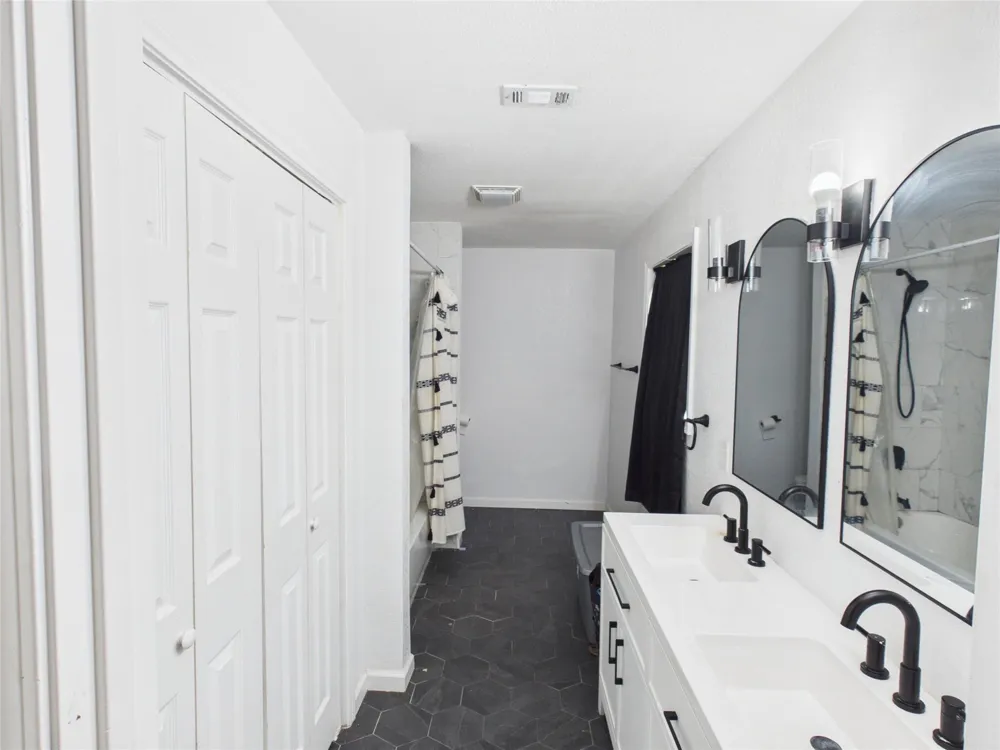 2008 Coronado Place Orange, TX 77630