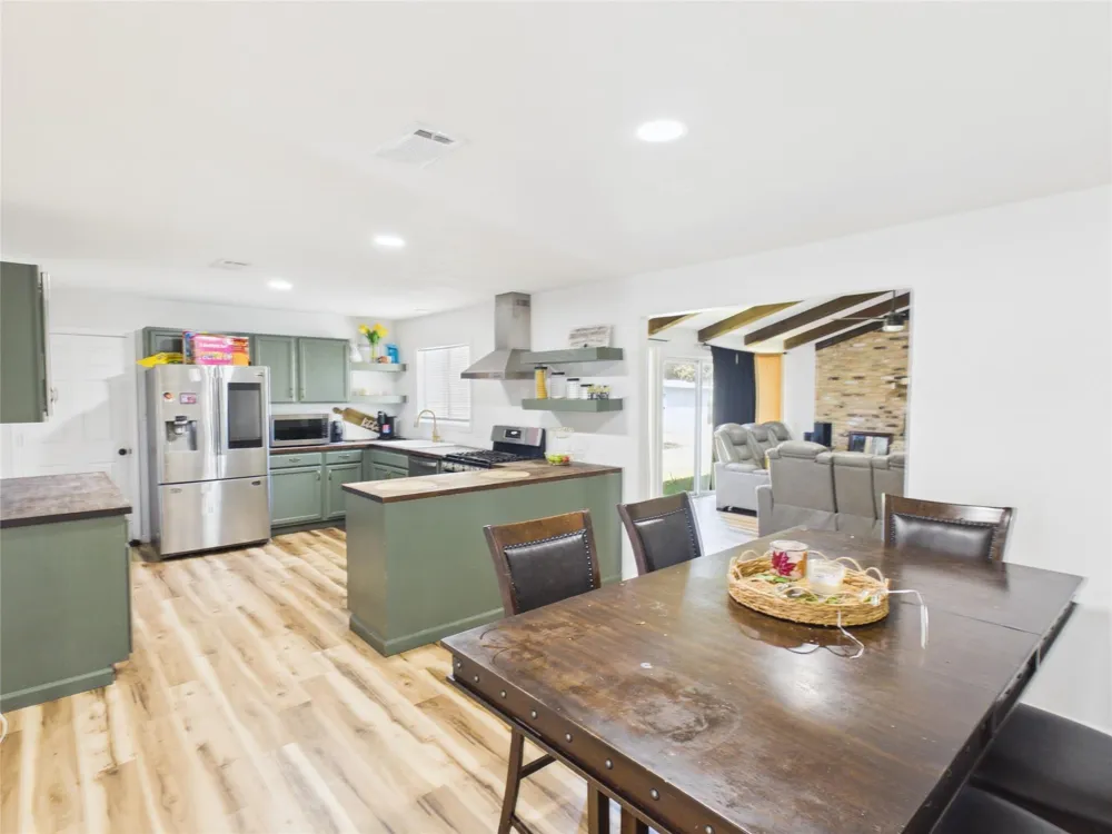2008 Coronado Place Orange, TX 77630