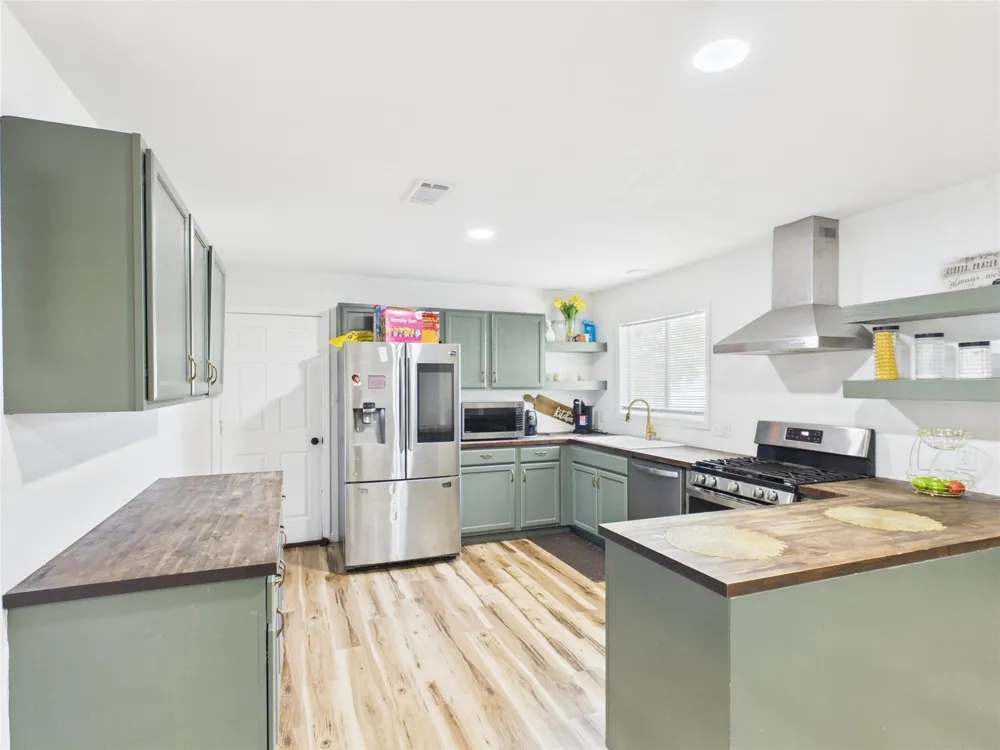 2008 Coronado Place Orange, TX 77630