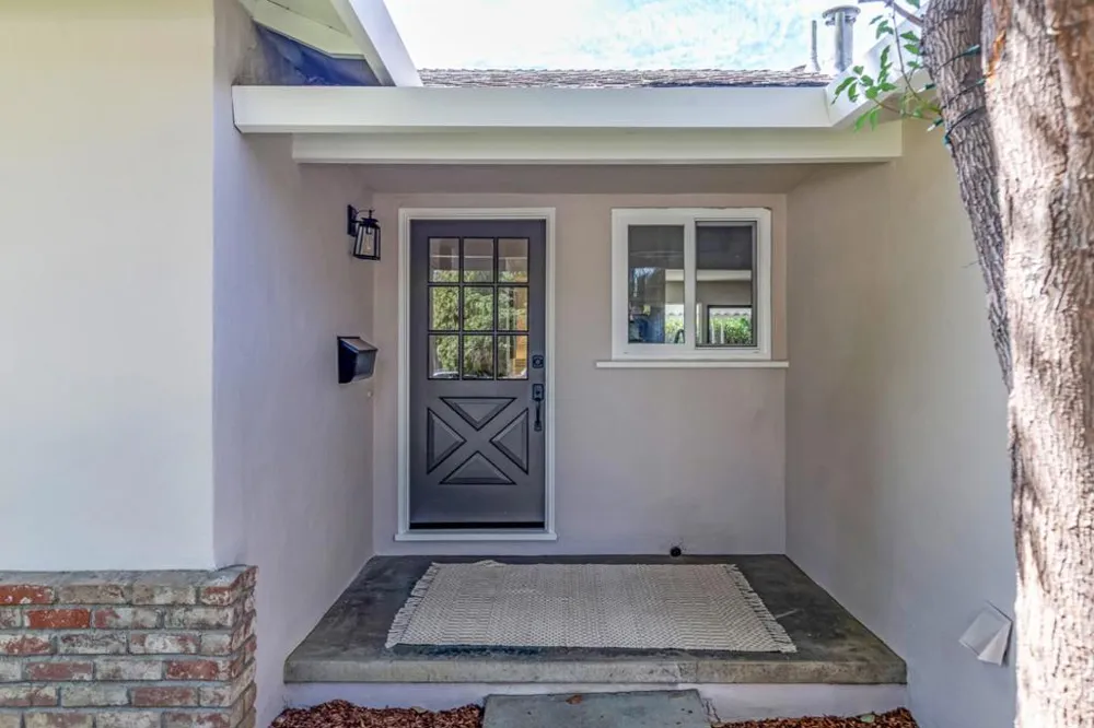 207 Sunset Avenue Sunnyvale, CA 94086