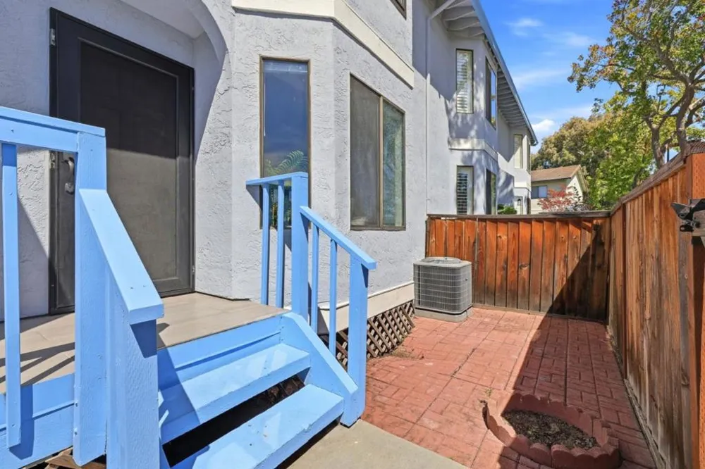 895 Quince Avenue #12 Santa Clara, CA 95051