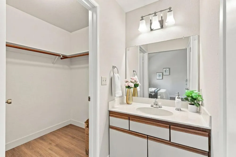895 Quince Avenue #12 Santa Clara, CA 95051