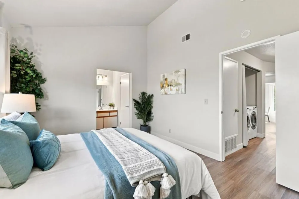 895 Quince Avenue #12 Santa Clara, CA 95051
