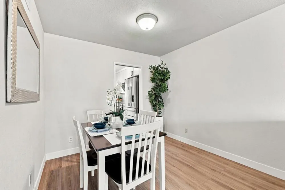895 Quince Avenue #12 Santa Clara, CA 95051