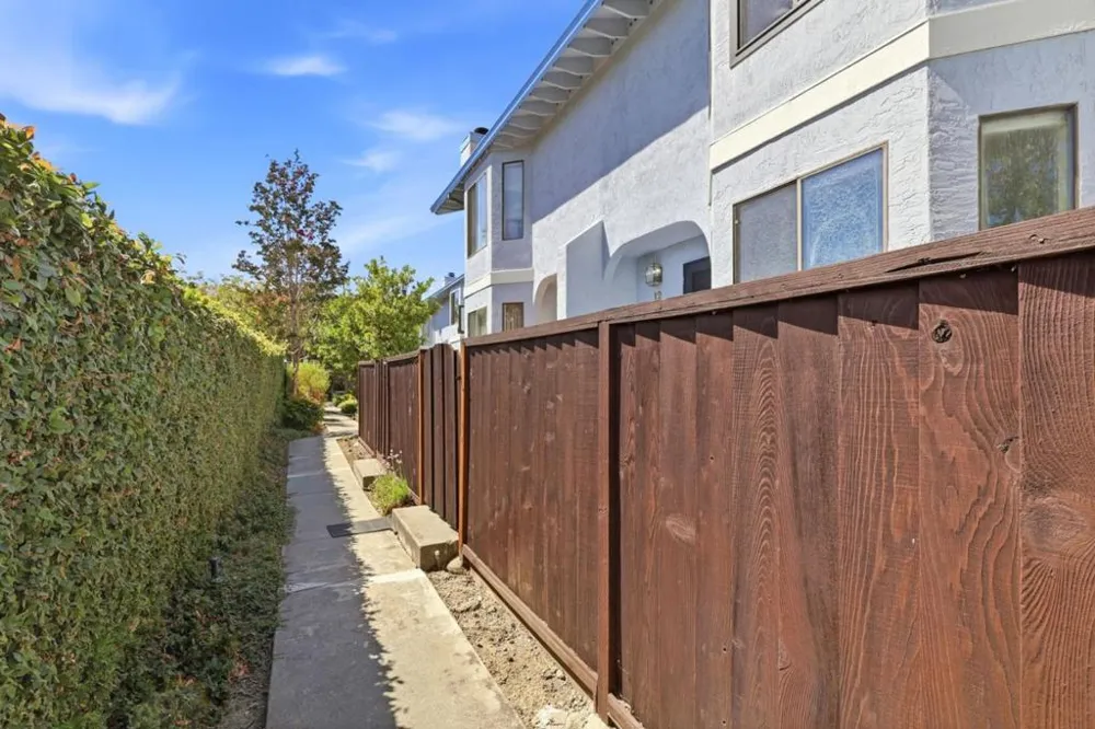 895 Quince Avenue #12 Santa Clara, CA 95051