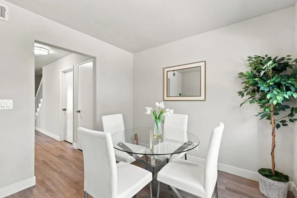 895 Quince Avenue #12 Santa Clara, CA 95051