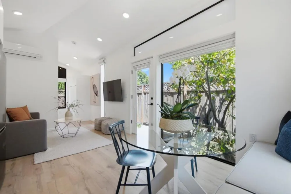 1479 Holt Avenue Los Altos, CA 94024